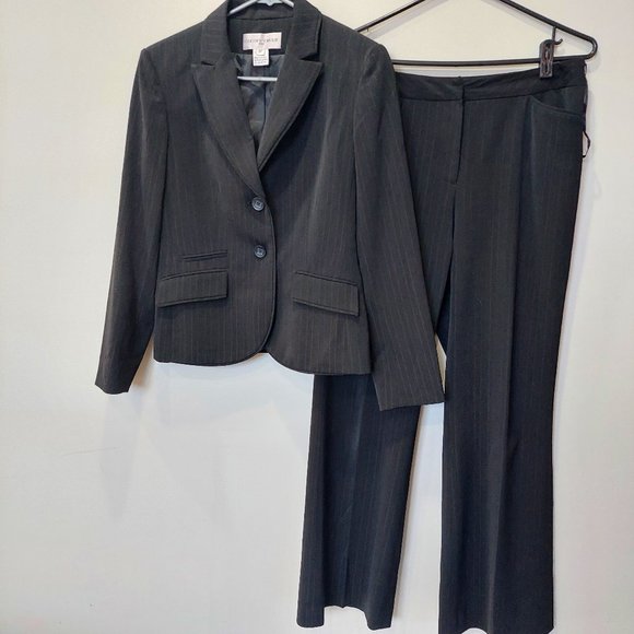 Jones New York Black Business PinStripe Stretchy Pants Blazer Suit Set, Sz 8P - Picture 1 of 16